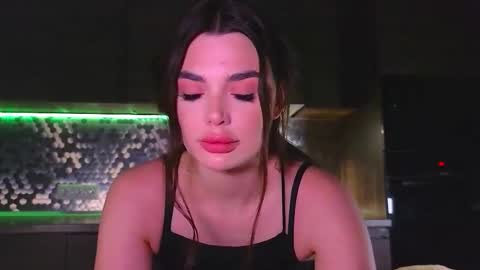 Snapshot of celinassa chatting on 10-12-25, 08:19 Aneli online show from 10-12-25, 08:19