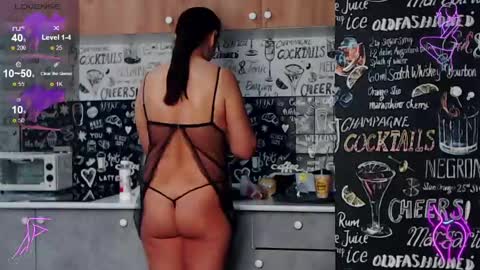 Snapshot of celine_faer1 chatting on 04-16-26, 01:23 Celine online show from 04-16-26, 01:23