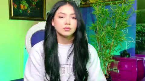 celinelow online show from 10-05-25, 06:23