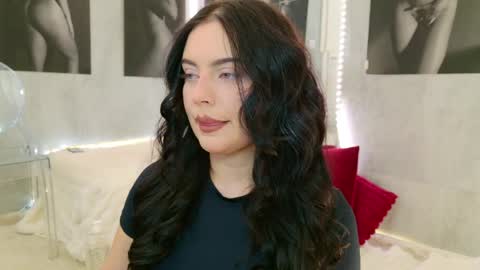 CELIA online show from 04-17-26, 05:10