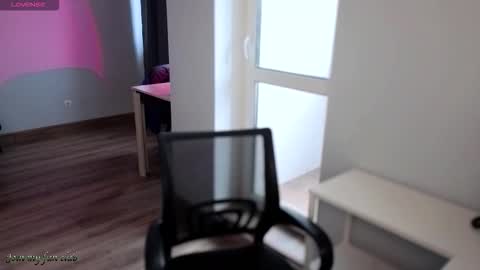 Bruce online show from 11-23-25, 07:19