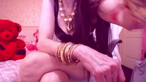 Cerise online show from 02-06-25, 04:53