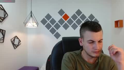 Snapshot of cerokershelby chatting on 01-03-25, 10:19 Ceroke online show from 01-03-25, 10:19