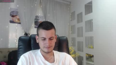 Snapshot of cerokershelby chatting on 01-05-25, 10:19 Ceroke online show from 01-05-25, 10:19