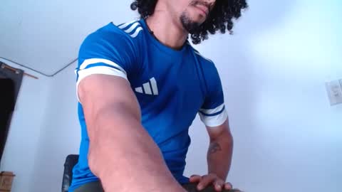 Snapshot of cesar_master_ chatting on 10-03-25, 09:39 cesar_master_ online show from 10-03-25, 09:39