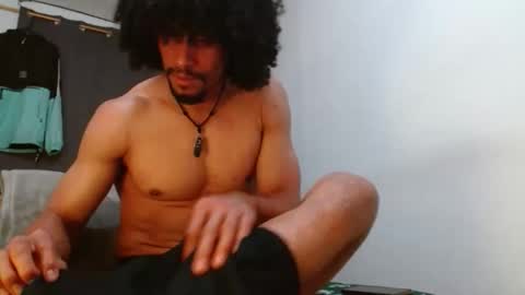 Snapshot of cesar_master_ chatting on 10-22-25, 03:18 cesar_master_ online show from 10-22-25, 03:18