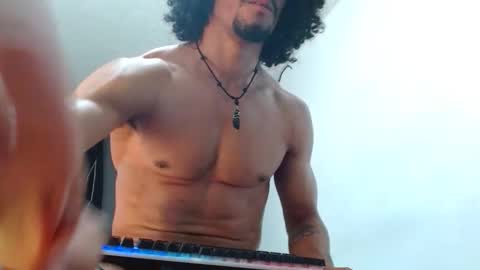 Snapshot of cesar_master_ chatting on 11-04-25, 03:49 cesar_master_ online show from 11-04-25, 03:49