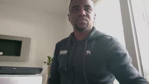 Snapshot of cfnmteaparty chatting on 09-12-25, 03:12 Matthew online show from 09-12-25, 03:12