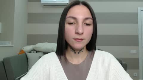 Kate online show from 01-06-25, 01:08