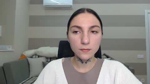 Kate online show from 01-08-25, 07:03