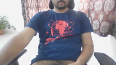 Snapshot of champ_desi chatting on 12-08-24, 10:41 rahul online show from 12-08-24, 10:41
