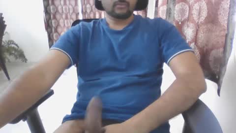 Snapshot of champ_desi chatting on 01-29-25, 07:04 rahul online show from 01-29-25, 07:04