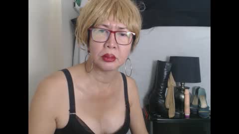 Snapshot of champaka123 chatting on 01-27-25, 11:33 champaka online show from 01-27-25, 11:33