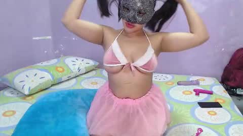 ChanelH1009 online show from 02-10-26, 05:33