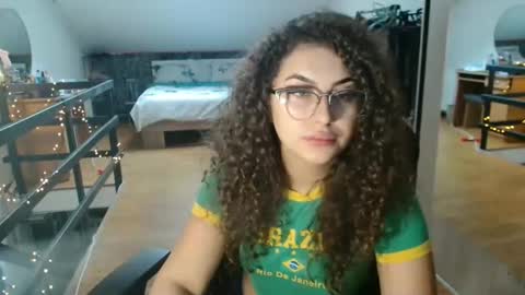 Stephanieblisss online show from 01-12-26, 11:37