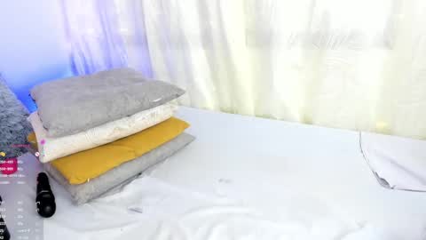 Snapshot of chanell_lovers chatting on 02-12-25, 05:26 CHANELL online show from 02-12-25, 05:26