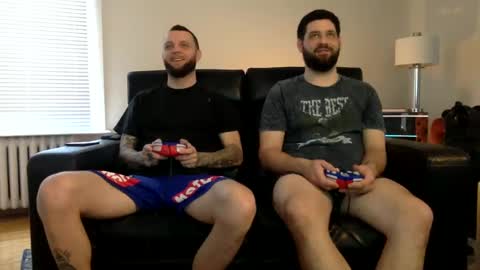 Snapshot of change340 chatting on 01-08-25, 07:45 TATS AND TANNED online show from 01-08-25, 07:45