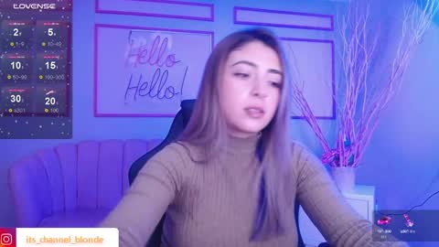 channel_blonde_a online show from 01-04-25, 07:34