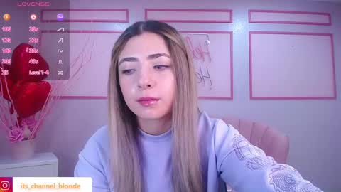 channel_blonde_a online show from 02-11-25, 04:56