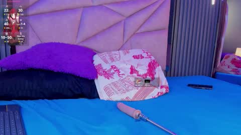 Snapshot of channel_guss chatting on 11-08-25, 08:18 Channel Guss online show from 11-08-25, 08:18