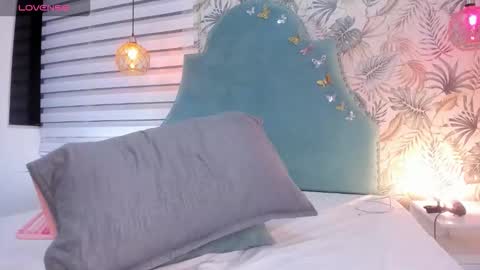 Snapshot of channeyprincess chatting on 11-07-25, 08:20 Channey online show from 11-07-25, 08:20