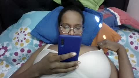 Snapshot of chantal99 chatting on 11-09-25, 04:27 chantal99 online show from 11-09-25, 04:27