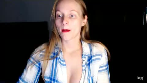 Snapshot of chanti_lovee chatting on 10-27-25, 08:57 We Vibe Device that vibrates at the sound of Tips and makes me wet. vibe lush edging daddy lovense online show from 10-27-25, 08:57