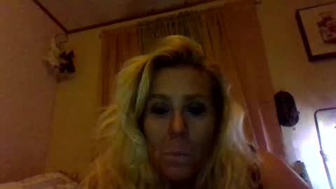 Snapshot of chaosangel33 chatting on 03-06-25, 12:52 Ms. Behaving online show from 03-06-25, 12:52