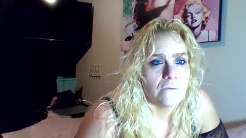 Snapshot of chaosangel33 chatting on 09-17-25, 07:21 Ms. Behaving online show from 09-17-25, 07:21