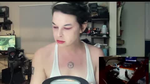 Snapshot of chapelwaste chatting on 09-29-25, 12:49 Chapel Waste online show from 09-29-25, 12:49