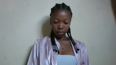 Snapshot of chariola0101 chatting on 03-12-25, 02:30 chariola0101 online show from 03-12-25, 02:30