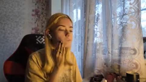 Snapshot of charleneschonert chatting on 11-03-25, 07:09 Nancy online show from 11-03-25, 07:09