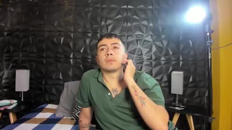 CHARLES Y ROXY.  online show from 01-19-25, 12:28