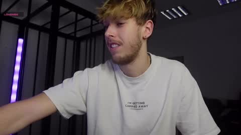 Snapshot of charles_sins chatting on 02-01-25, 05:26 CHARLES SINS online show from 02-01-25, 05:26