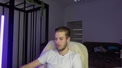 Snapshot of charles_sins chatting on 02-14-25, 05:14 CHARLES SINS online show from 02-14-25, 05:14