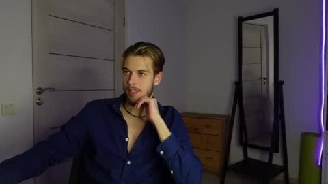 Snapshot of charles_sins chatting on 02-16-25, 07:49 CHARLES SINS online show from 02-16-25, 07:49