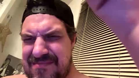 charlie371403 online show from 11-07-25, 07:30