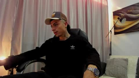 charlie_foxie online show from 04-02-26, 08:17