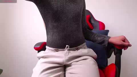 Snapshot of charlie_francis_quinzel chatting on 11-23-25, 04:07 Charlie Francis Quinzel online show from 11-23-25, 04:07