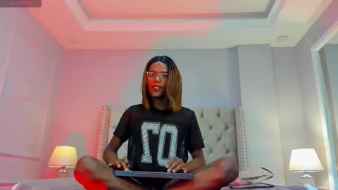 Snapshot of charlie_storm_ chatting on 10-27-25, 11:58 online show from 10-27-25, 11:58