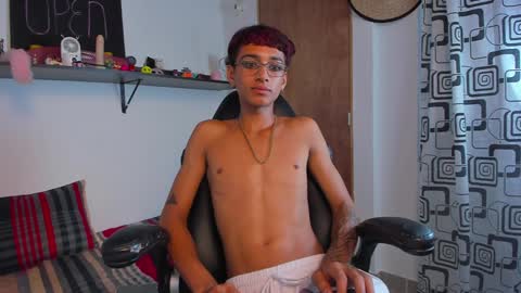 Snapshot of charlieerusso chatting on 12-05-24, 08:00 Charles Russo online show from 12-05-24, 08:00