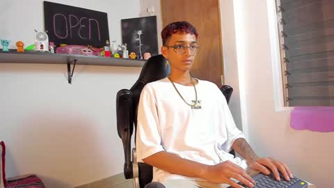 Snapshot of charlieerusso chatting on 12-24-24, 12:22 Charles Russo online show from 12-24-24, 12:22