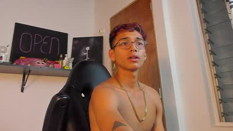 Snapshot of charlieerusso chatting on 12-28-24, 03:26 Charles Russo online show from 12-28-24, 03:26