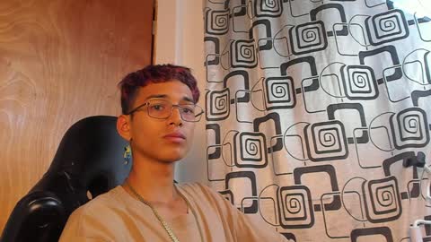 Snapshot of charlieerusso chatting on 12-29-24, 12:41 Charles Russo online show from 12-29-24, 12:41