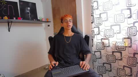 Snapshot of charlieerusso chatting on 01-09-25, 08:11 Charles Russo online show from 01-09-25, 08:11