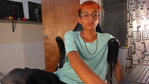 Snapshot of charlieerusso chatting on 01-11-25, 12:55 Charles Russo online show from 01-11-25, 12:55