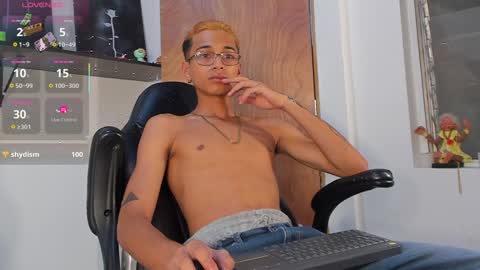 Snapshot of charlieerusso chatting on 01-17-25, 12:10 Charles Russo online show from 01-17-25, 12:10