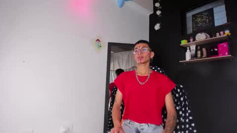 Snapshot of charlieerusso chatting on 02-06-26, 06:33 Charles Russo online show from 02-06-26, 06:33