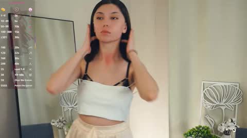 Yumi online show from 03-13-26, 09:21