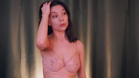 Yumi online show from 04-16-26, 09:39